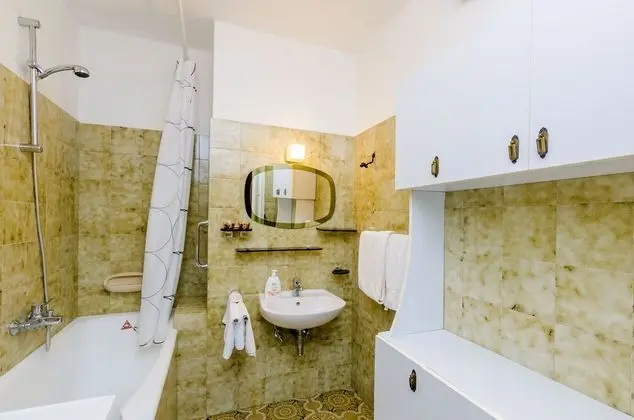 Apart Daire (Two Bedroom Apartment with Balcony)