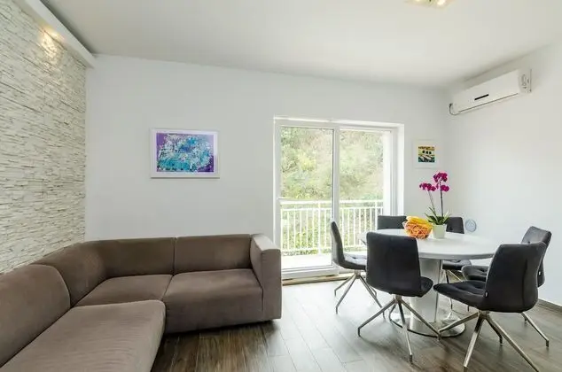 Apart Daire (Two Bedroom Apartment with Terrace an)