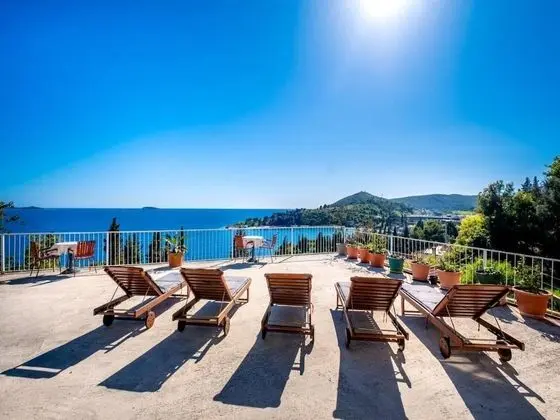 Apart Daire (Three Bedroom Apartment with Terrace )