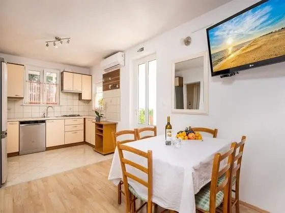 Apart Daire (Three Bedroom Apartment with Terrace )