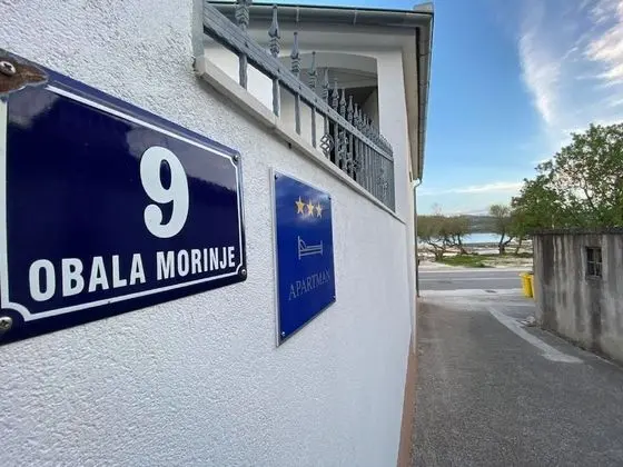 Apart Daire (One Bedroom Apartment with Balcony an)