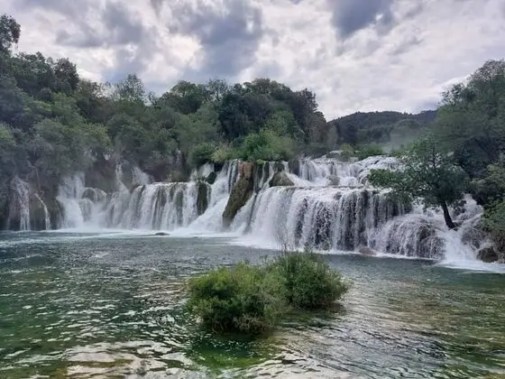 Apart Daire (One Bedroom Apartment with Balcony an)