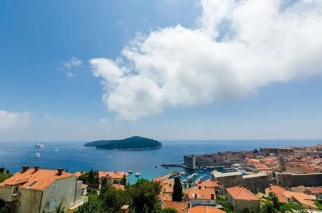 Apart Daire (One Bedroom Apartment with Terrace an)