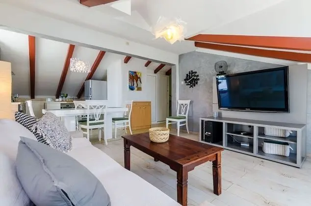 Apart Daire (One Bedroom Apartment with Terrace an)