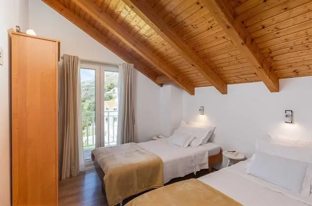 Apart Daire (Two Bedroom Apartment with Balcony)