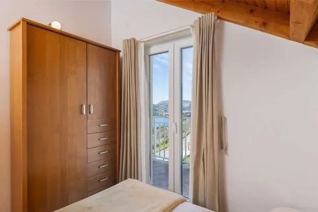 Apart Daire (Two Bedroom Apartment with Balcony)