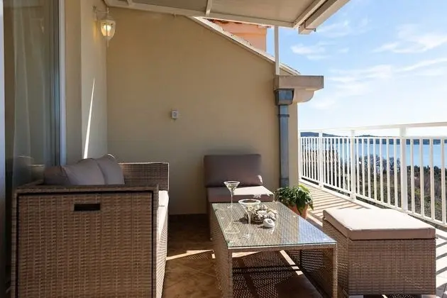 Apart Daire (Two Bedroom Apartment with Balcony)