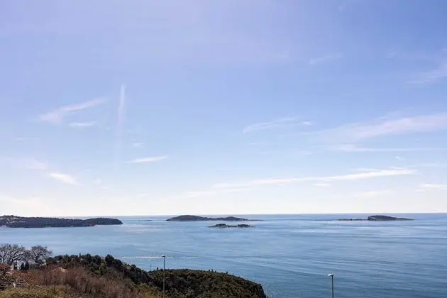 Apart Daire (Two Bedroom Apartment with Balcony)