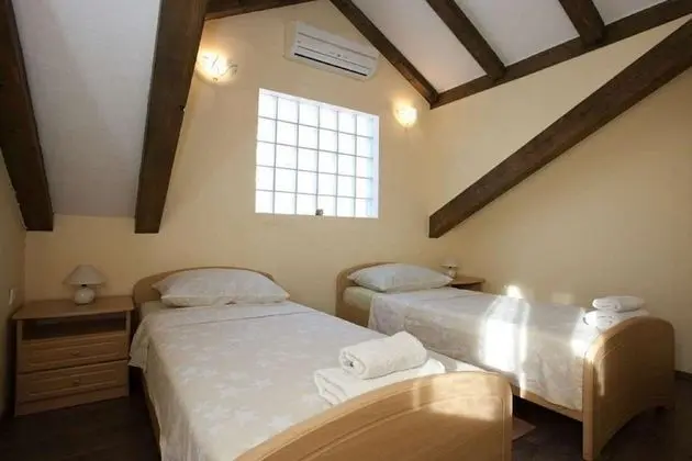 Apart Daire (One Bedroom Apartment with Sea View)