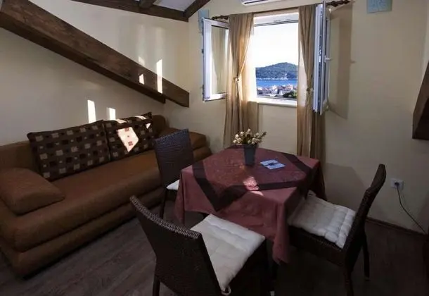 Apart Daire (One Bedroom Apartment with Sea View)