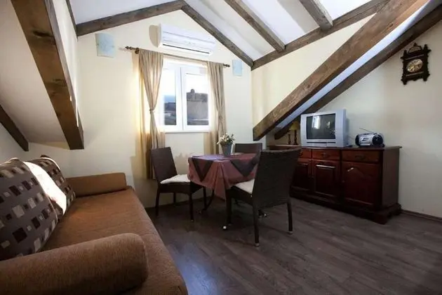 Apart Daire (One Bedroom Apartment with Sea View)