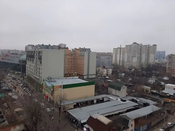 Basic Oda, Sigara İçilmez, Şehir Manzaralı