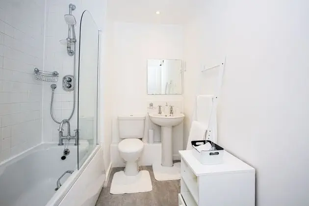 Apart Daire, Banyolu/Duşlu