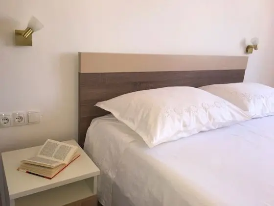 Family Apart Daire, Birden Çok Yatak, Avlu Manzaralı