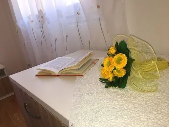 Family Apart Daire, Birden Çok Yatak, Avlu Manzaralı