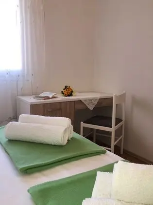 Family Apart Daire, Birden Çok Yatak, Avlu Manzaralı