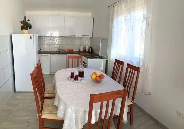 Family Apart Daire, Birden Çok Yatak, Avlu Manzaralı