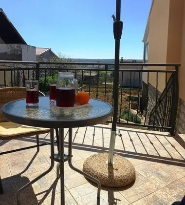 Family Apart Daire, Birden Çok Yatak, Avlu Manzaralı