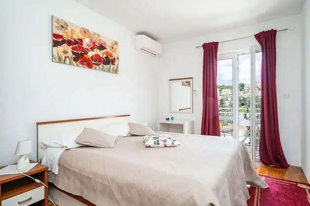 Apart Daire (Two-Bedroom Apartment with Balcony)