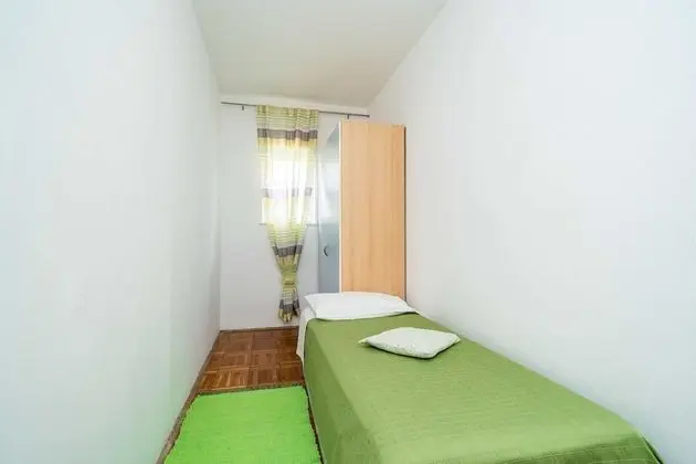 Apart Daire (Two-Bedroom Apartment with Balcony)