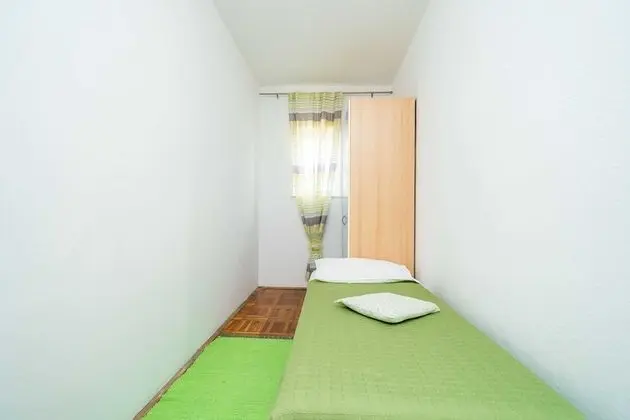 Apart Daire (Two-Bedroom Apartment with Balcony)