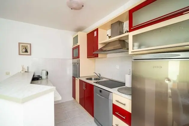 Apart Daire (Two-Bedroom Apartment with Balcony)