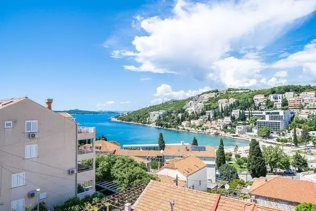 Apart Daire (Two-Bedroom Apartment with Balcony)