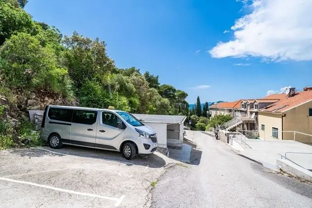 Apart Daire (Two-Bedroom Apartment with Balcony)