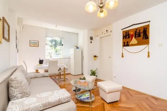 Apart Daire (Two Bedroom Apartment (Rina))