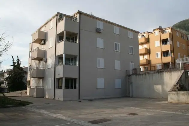Apart Daire (One Bedroom Apartment with Balcony)