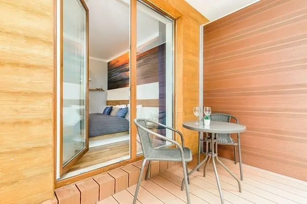 Apart Daire, 1 Yatak Odası, Balkon, Bahçe Manzaralı