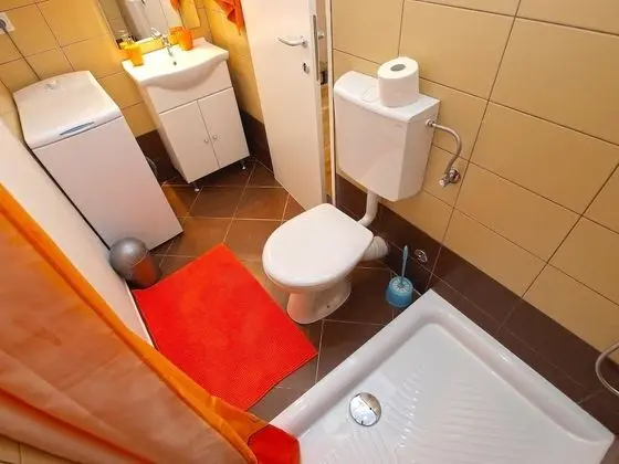 Apart Daire, 2 Yatak Odası (408/1710)