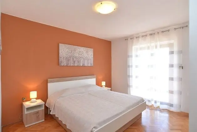 Apart Daire, 2 Yatak Odası (408/2144)