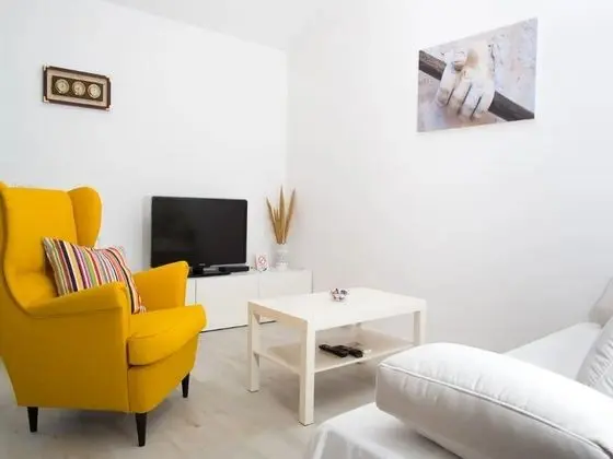Apart Daire (Comfort One-Bedroom Apt)