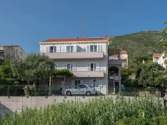 Apart Daire (Comfort One-Bedroom Apt)