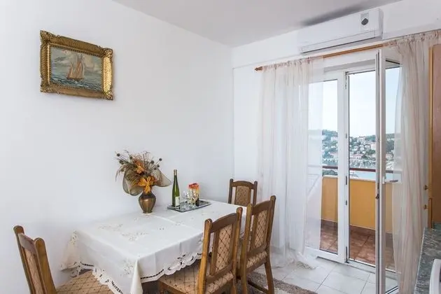 Apart Daire (One Bedroom Apartment with Balcony)
