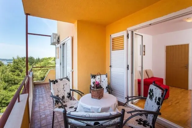 Apart Daire (One Bedroom Apartment with Balcony)