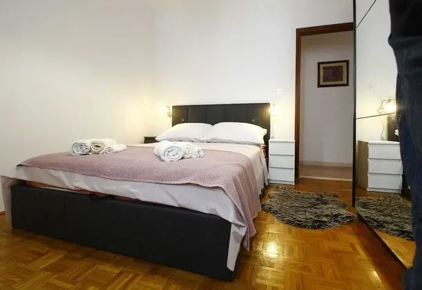 Apart Daire (One Bedroom Apartment with Balcony)