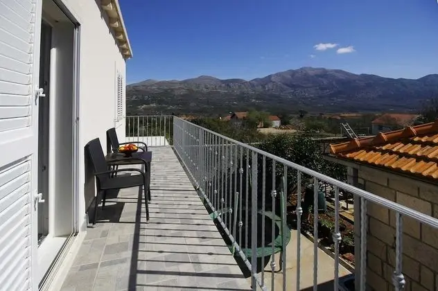 Apart Daire (One Bedroom Apartment with Balcony)