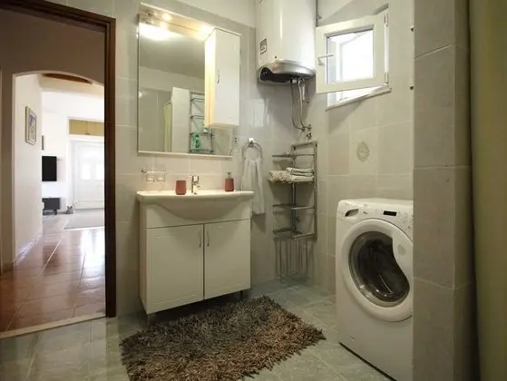 Apart Daire (One Bedroom Apartment with Balcony)