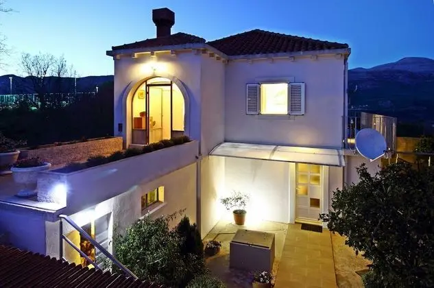 Apart Daire (One Bedroom Apartment with Balcony)
