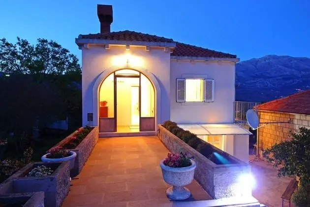 Apart Daire (One Bedroom Apartment with Balcony)