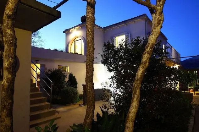Apart Daire (One Bedroom Apartment with Balcony)