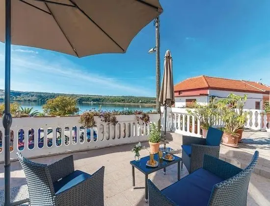 Apart Daire (One Bedroom Apartment with shared Ter)