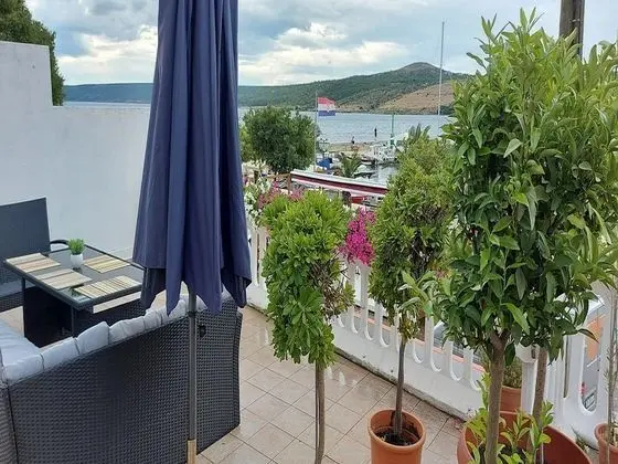 Apart Daire (One Bedroom Apartment with shared Ter)