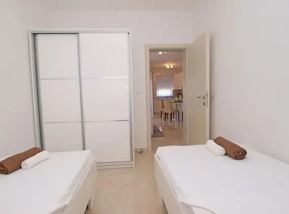 Apart Daire, 2 Yatak Odası (396/901)