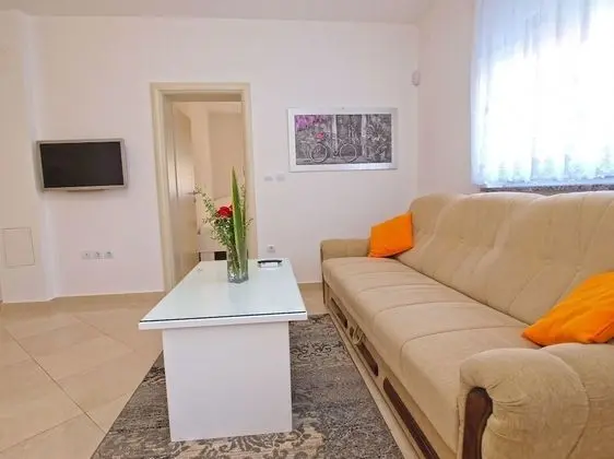 Apart Daire, 2 Yatak Odası (396/901)