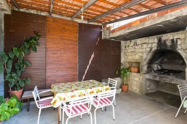 Apart Daire (Three-Bedroom Apartment)