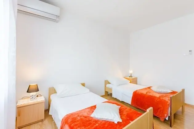 Apart Daire (Three Bedroom Apartment with Balcony)