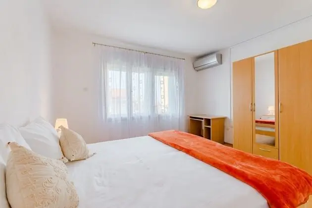 Apart Daire (Three Bedroom Apartment with Balcony)